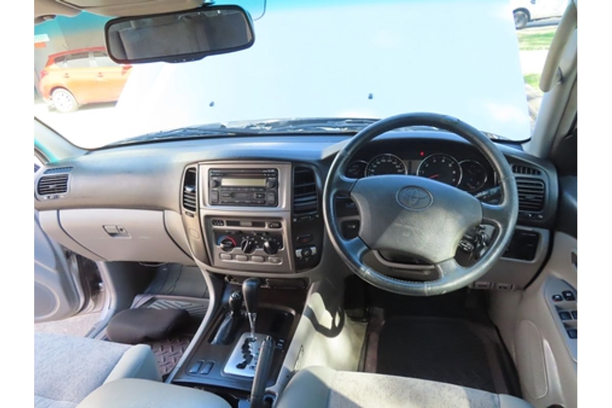 2002 Toyota Landcruiser GXL FZJ105R