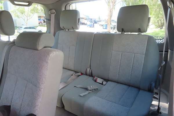 2002 Toyota Landcruiser GXL FZJ105R
