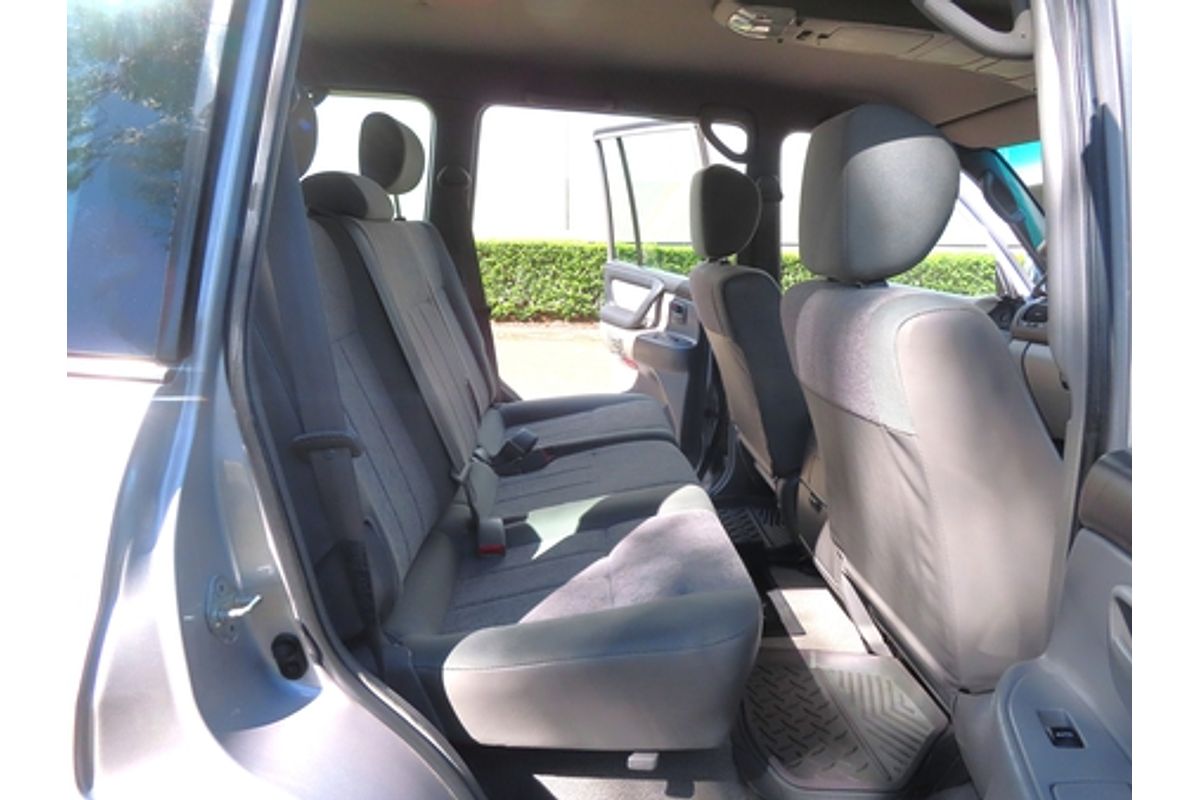 2002 Toyota Landcruiser GXL FZJ105R