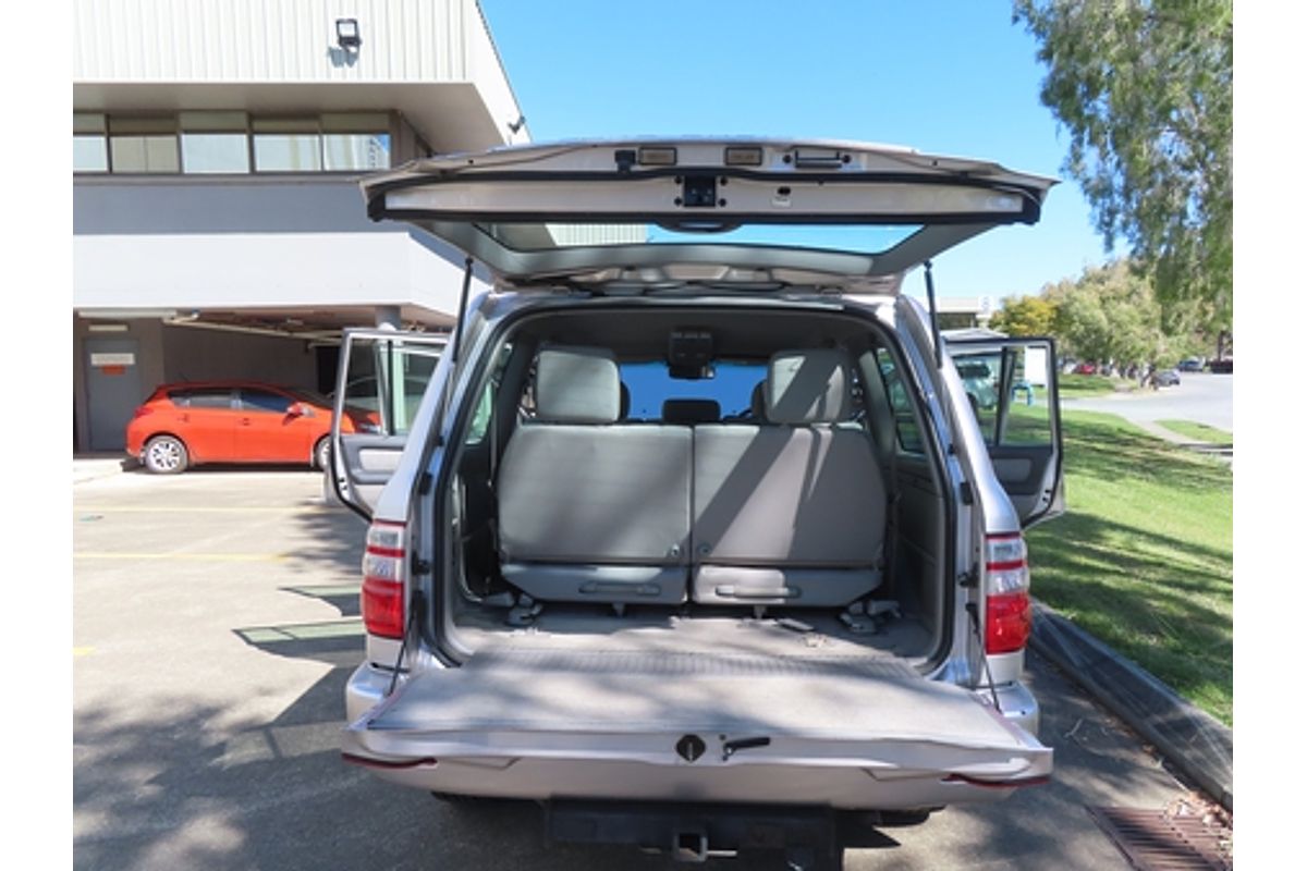 2002 Toyota Landcruiser GXL FZJ105R