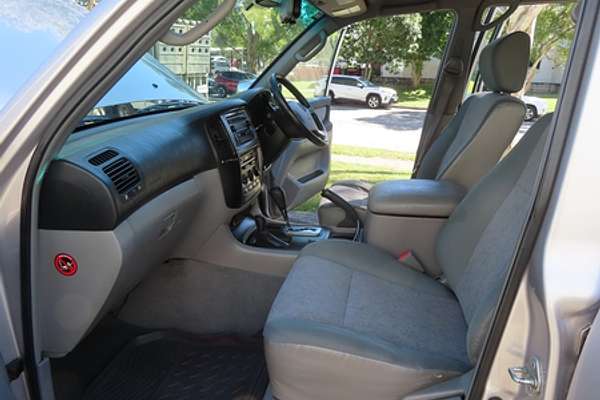 2002 Toyota Landcruiser GXL FZJ105R