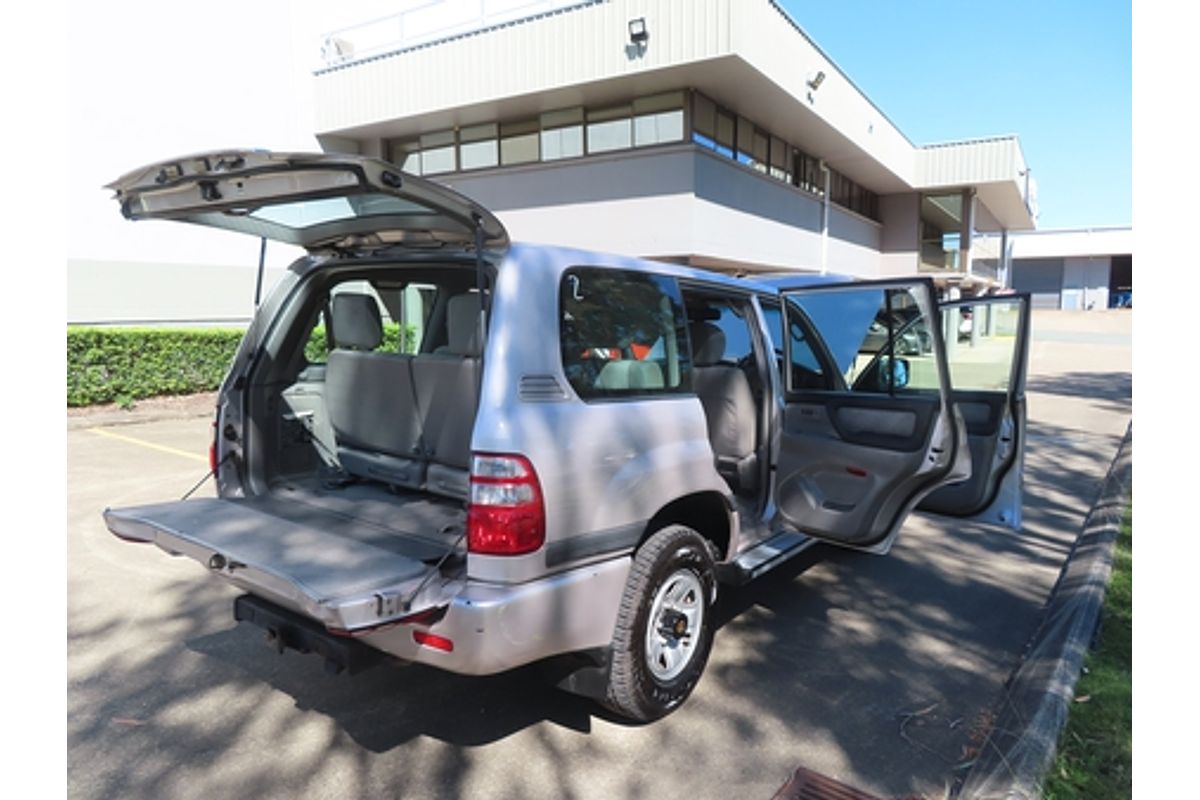 2002 Toyota Landcruiser GXL FZJ105R
