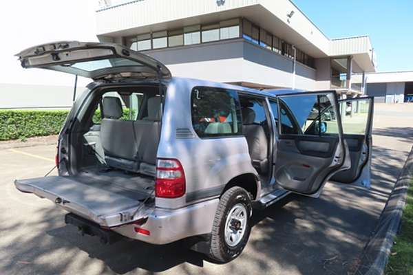 2002 Toyota Landcruiser GXL FZJ105R