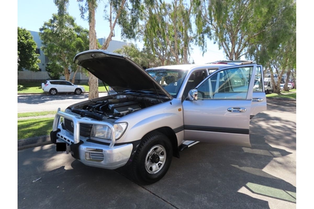 2002 Toyota Landcruiser GXL FZJ105R