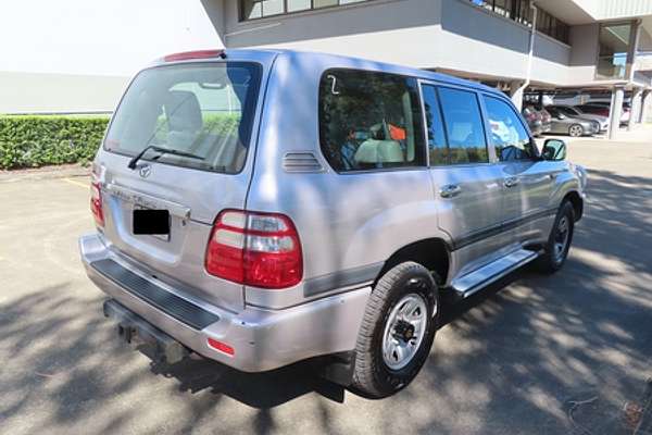 2002 Toyota Landcruiser GXL FZJ105R