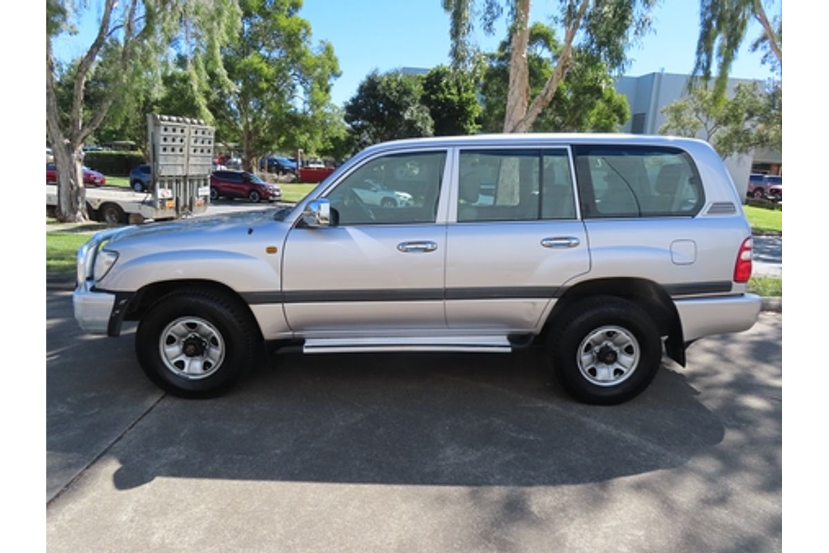 2002 Toyota Landcruiser GXL FZJ105R