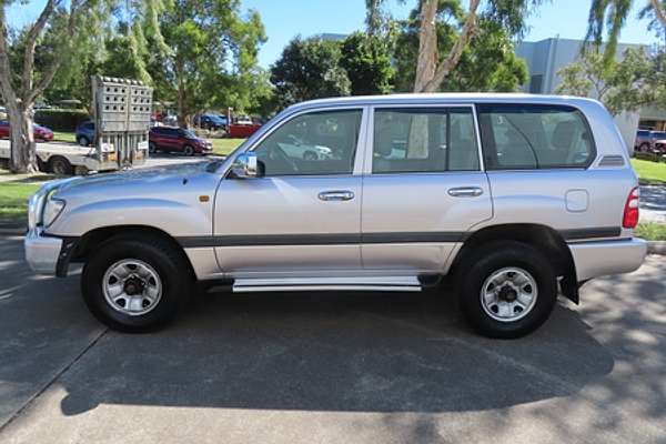 2002 Toyota Landcruiser GXL FZJ105R