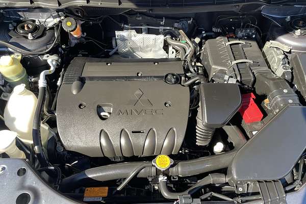 2011 Mitsubishi Outlander 30th Anniversary ZH