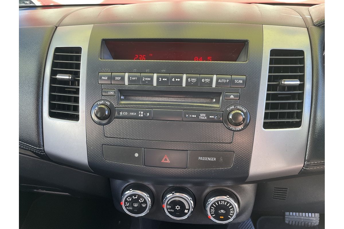 2011 Mitsubishi Outlander 30th Anniversary ZH