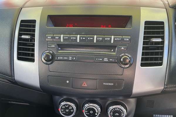 2011 Mitsubishi Outlander 30th Anniversary ZH