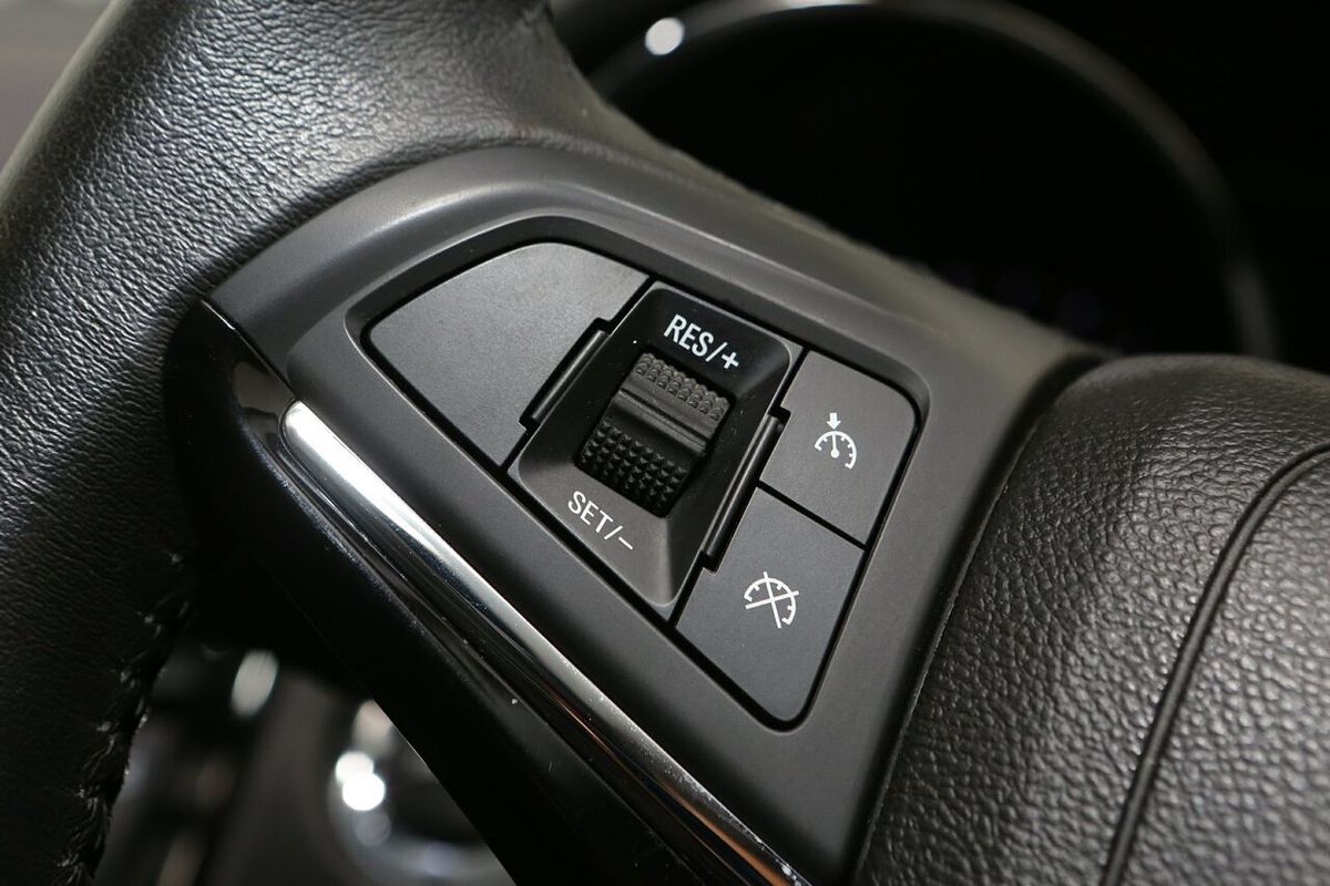 2016 Holden Ute SV6 VF Series II Rear Wheel Drive