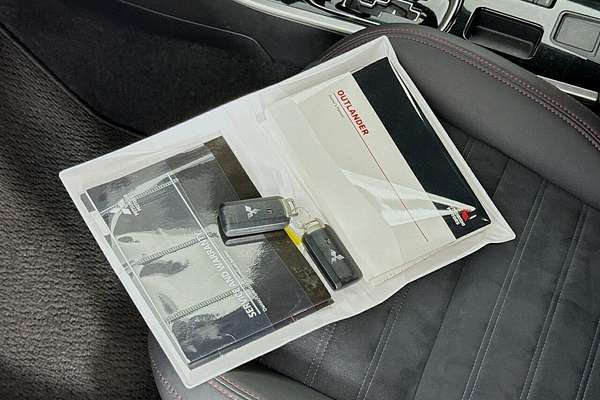 2021 Mitsubishi Outlander Black Edition ZL