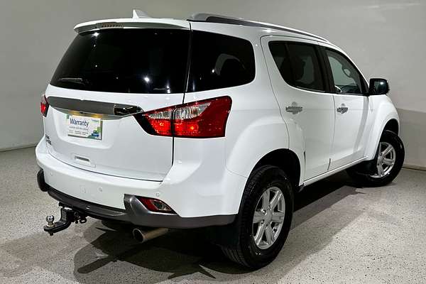 2017 Isuzu MU-X LS-T