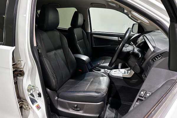 2017 Isuzu MU-X LS-T