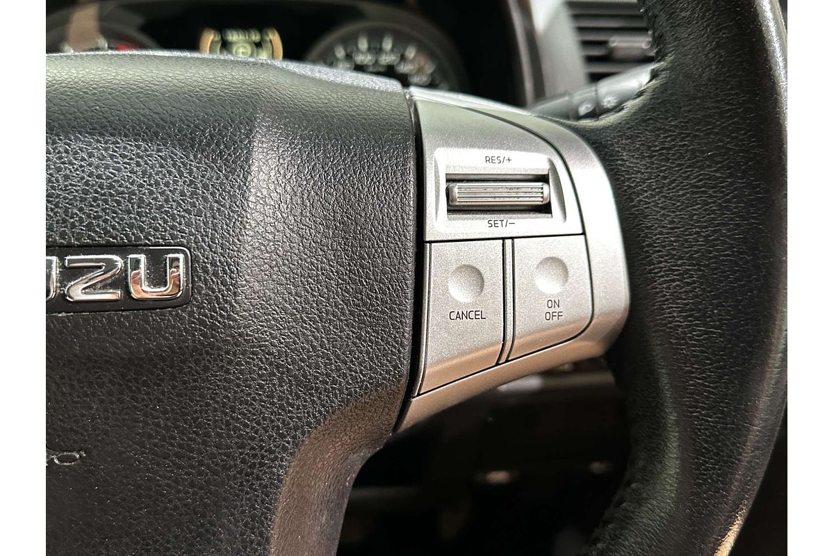 2017 Isuzu MU-X LS-T