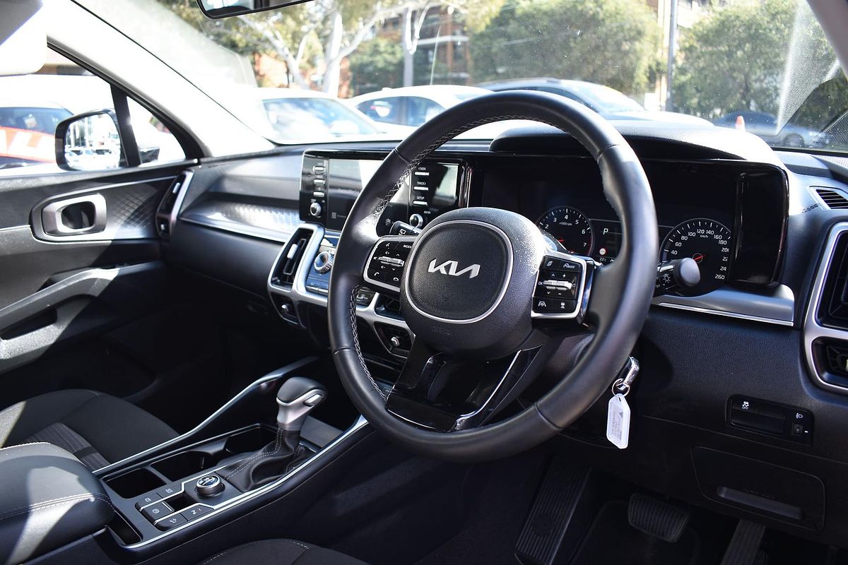 2023 Kia Sorento S MQ4