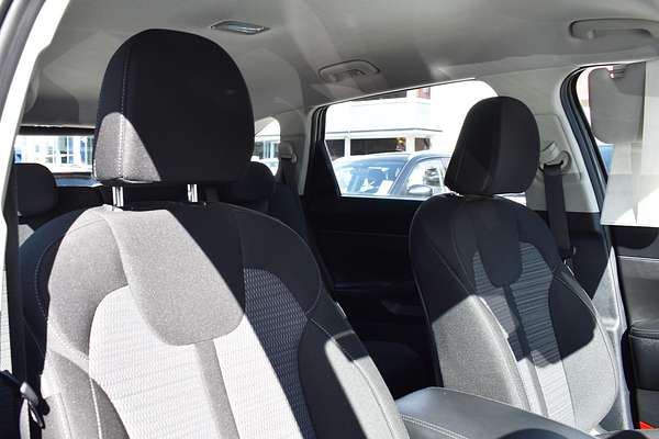 2023 Kia Sorento S MQ4