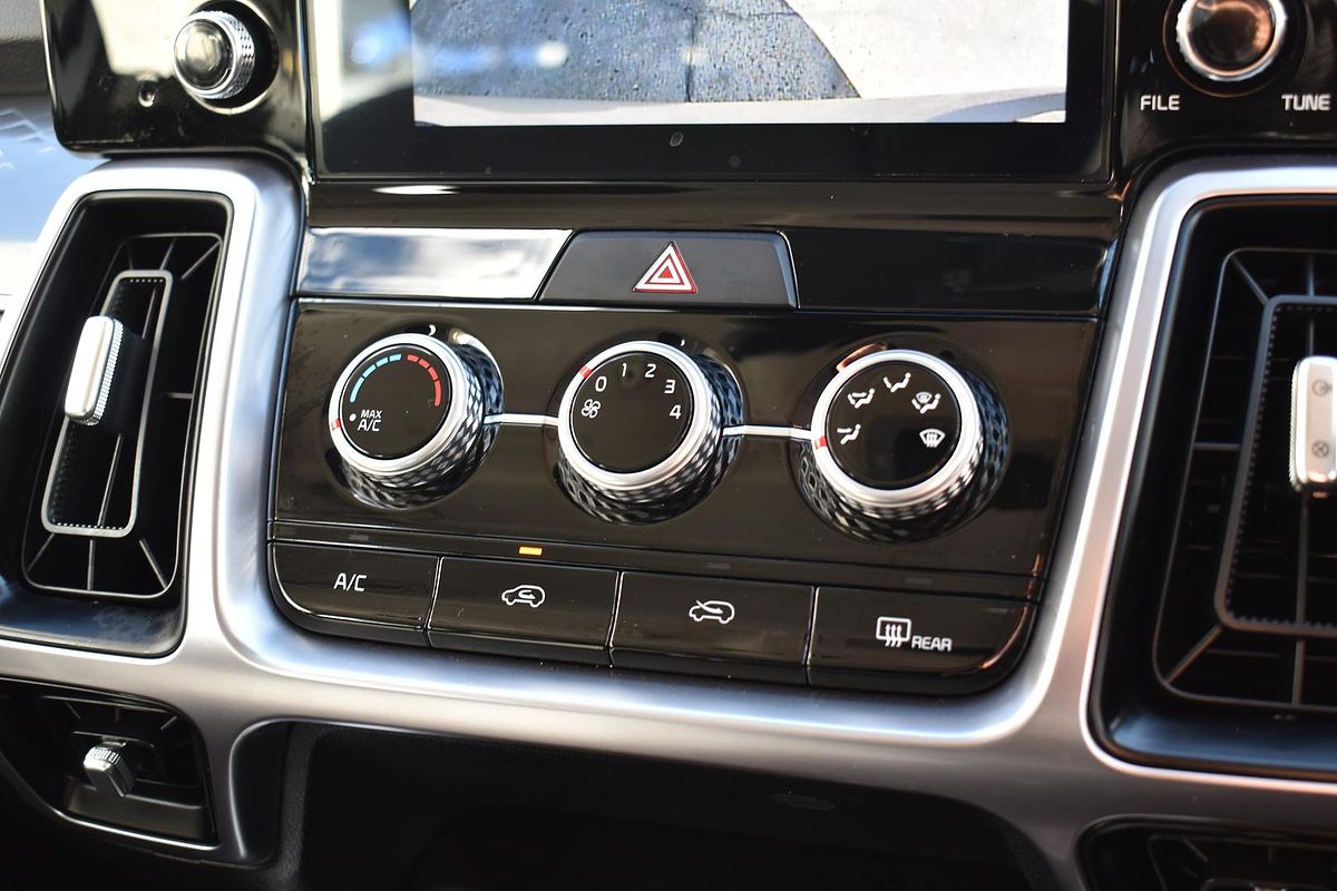 2023 Kia Sorento S MQ4