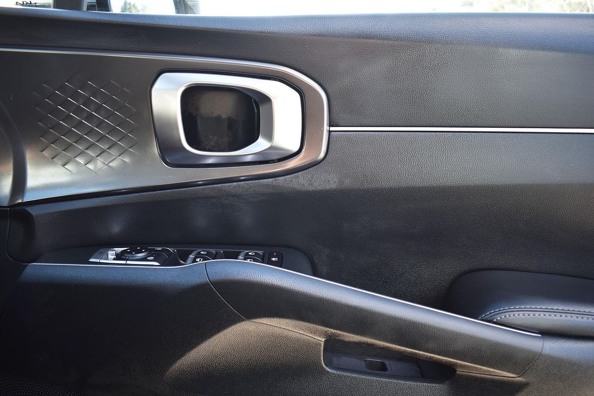 2023 Kia Sorento S MQ4