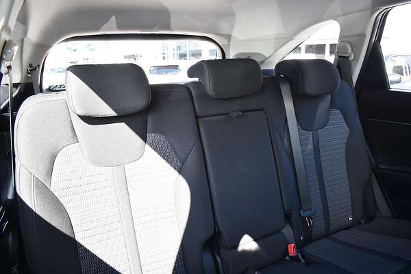 2023 Kia Sorento S MQ4