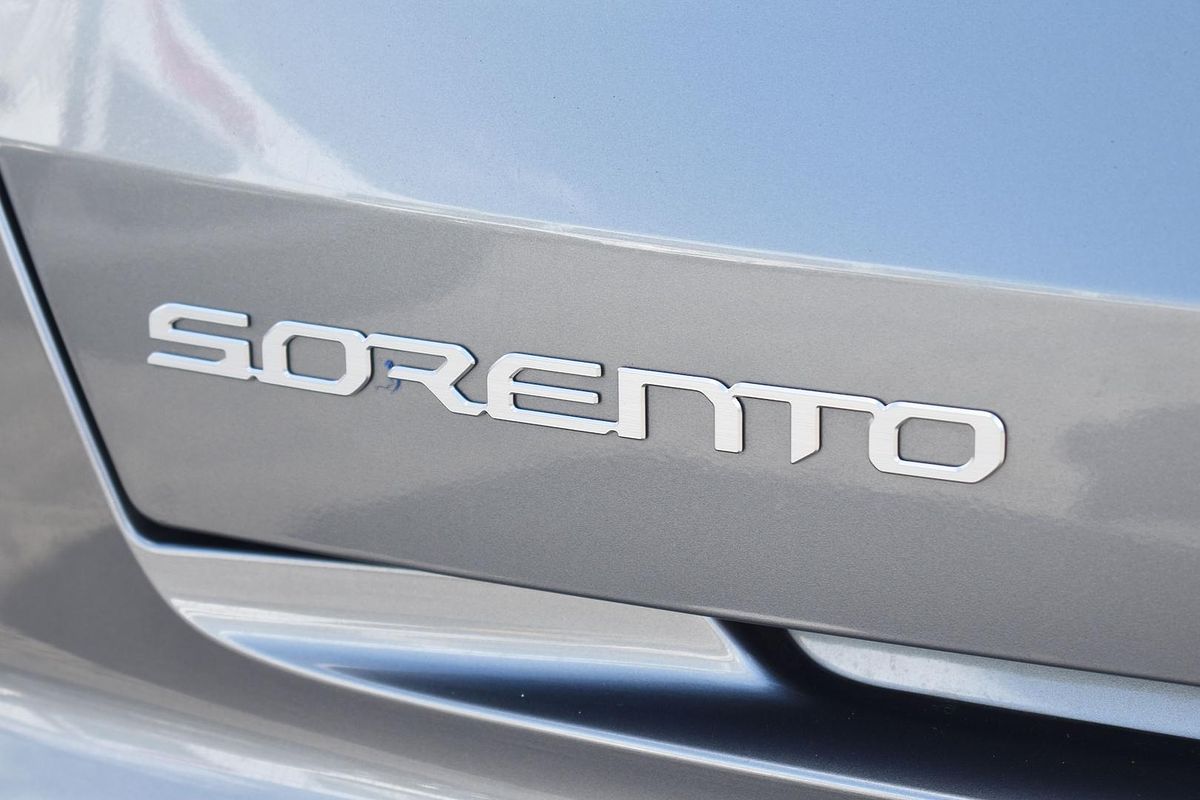 2023 Kia Sorento S MQ4