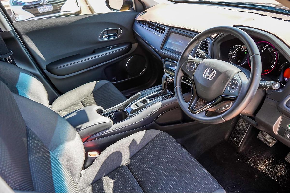 2021 Honda HR-V VTi-S
