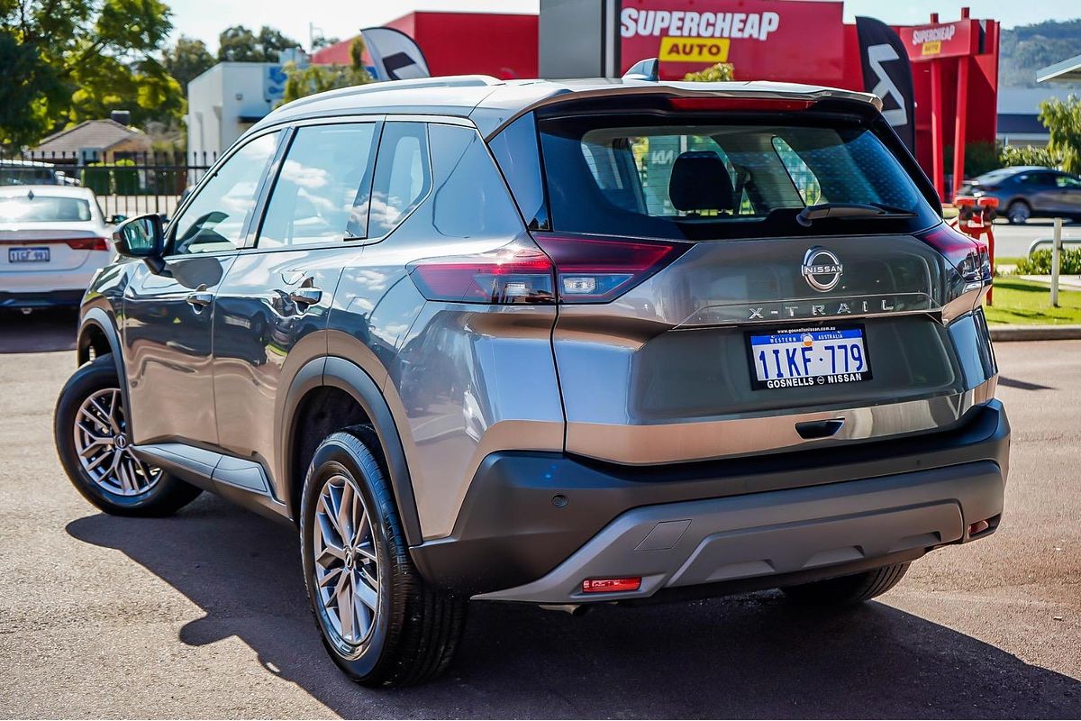 2024 Nissan X-TRAIL ST T33