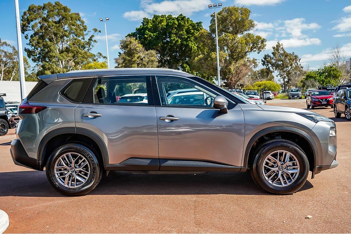 2024 Nissan X-TRAIL ST T33