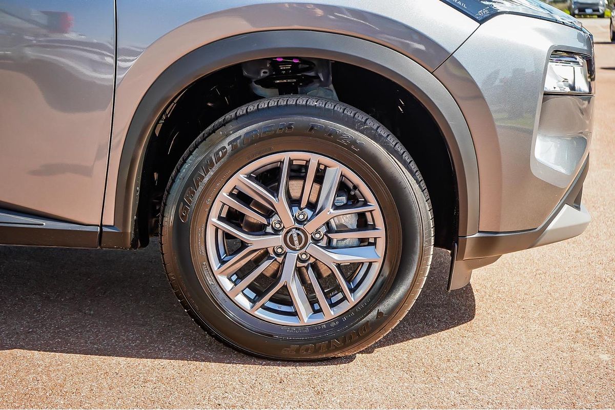 2024 Nissan X-TRAIL ST T33