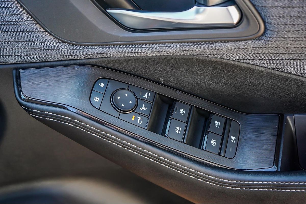 2024 Nissan X-TRAIL ST T33