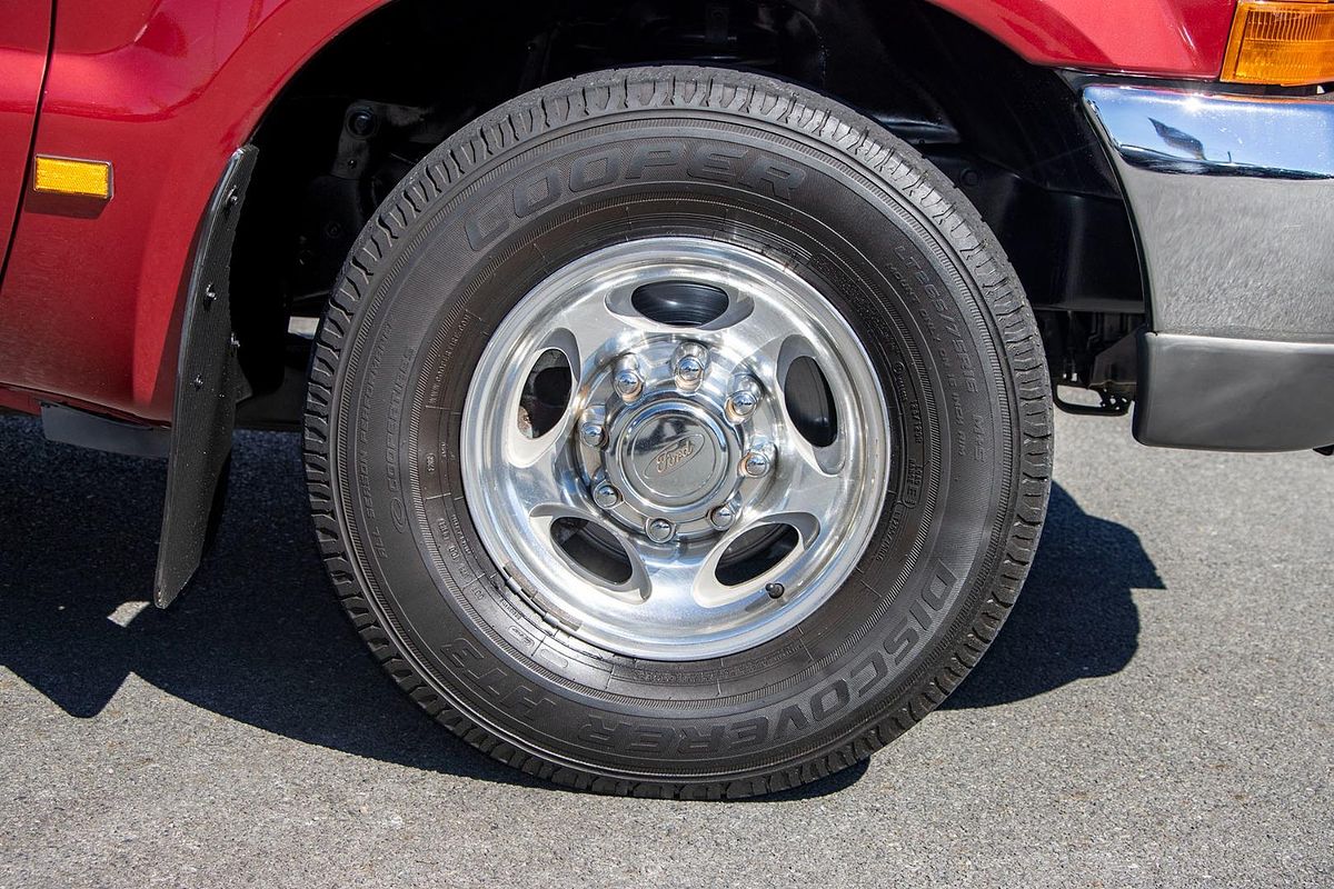 2006 Ford F250 XLT RN Rear Wheel Drive