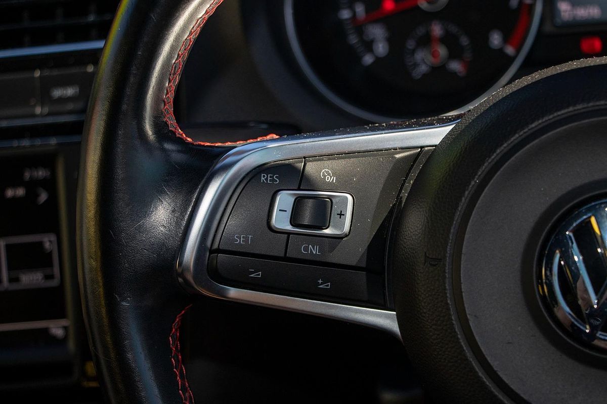 2016 Volkswagen Polo GTI 6R