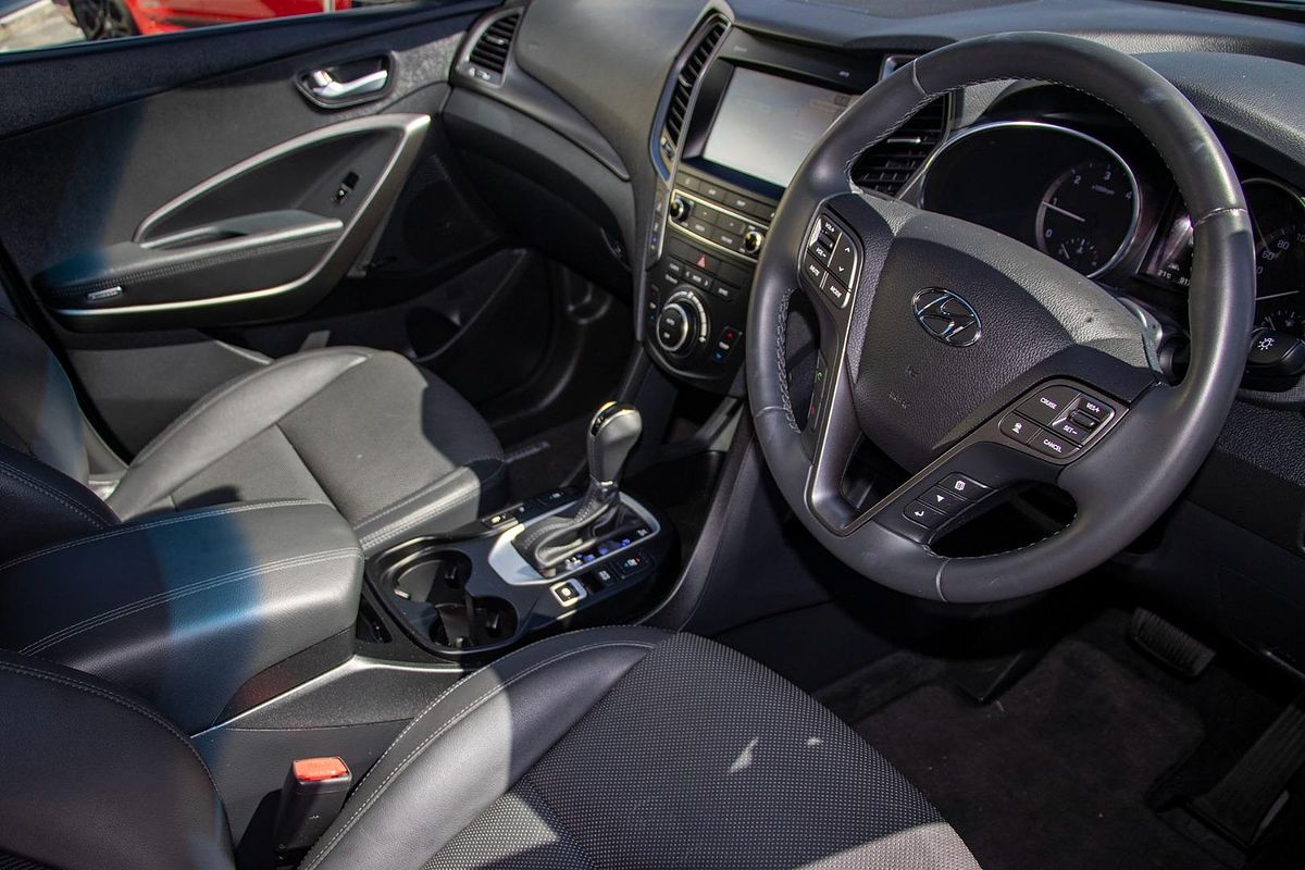 2017 Hyundai Santa Fe Highlander DM5 Series II