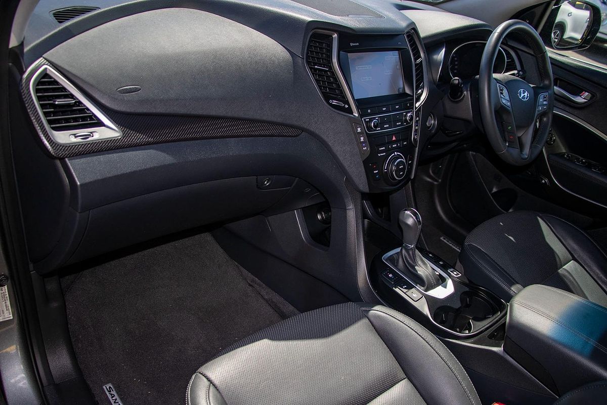 2017 Hyundai Santa Fe Highlander DM5 Series II