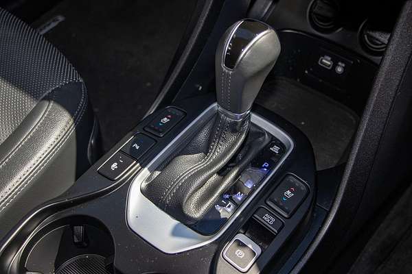 2017 Hyundai Santa Fe Highlander DM5 Series II