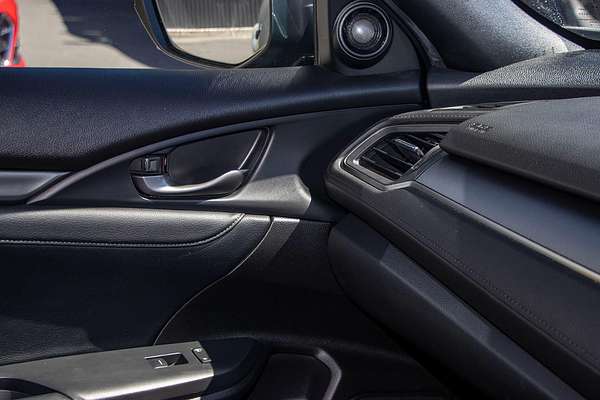 2019 Honda Civic VTi-LX 10th Gen