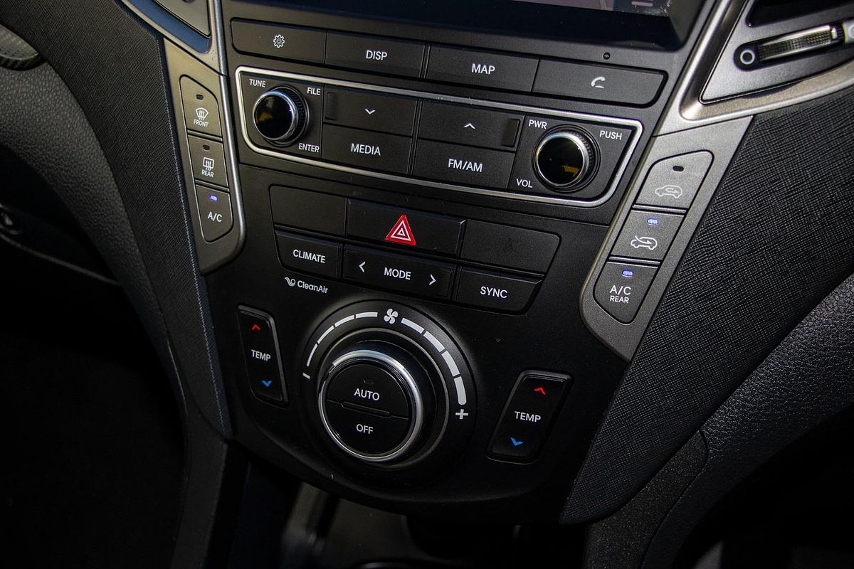 2017 Hyundai Santa Fe Highlander DM5 Series II