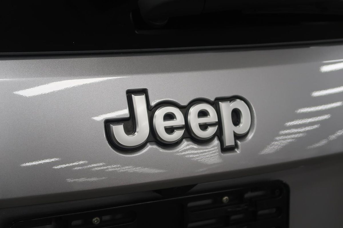 2016 Jeep Grand Cherokee Summit WK