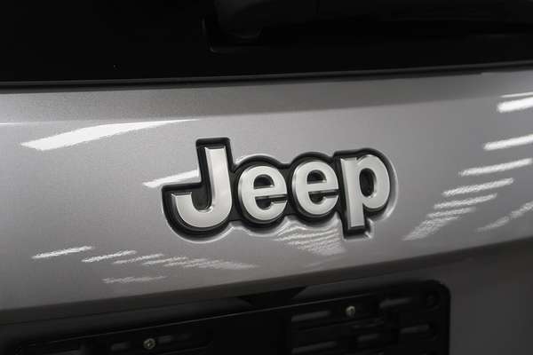 2016 Jeep Grand Cherokee Summit WK