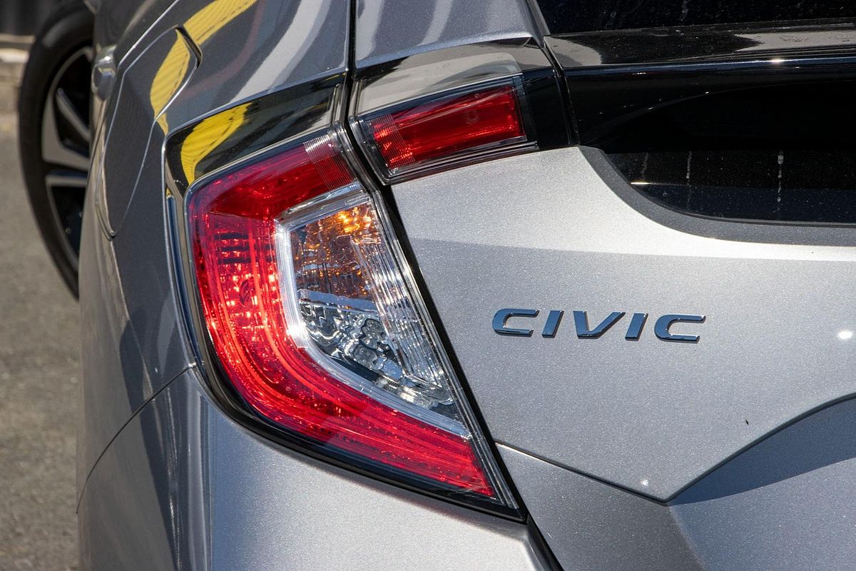 2019 Honda Civic VTi-LX 10th Gen