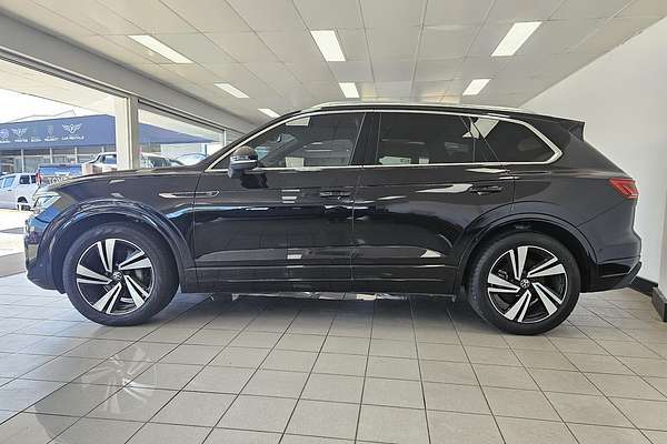 2022 Volkswagen Touareg 210TDI R-Line CR