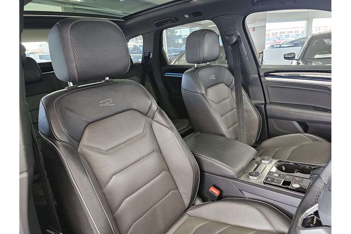 2022 Volkswagen Touareg 210TDI R-Line CR