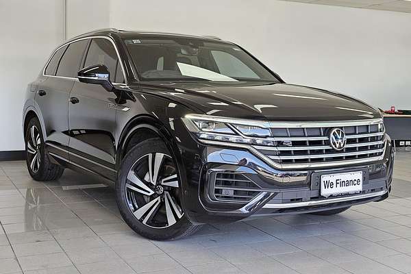 2022 Volkswagen Touareg 210TDI R-Line CR