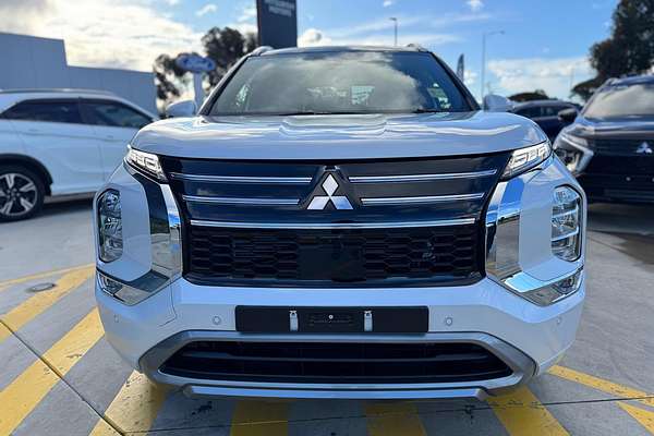2025 Mitsubishi Outlander Exceed Tourer ZM