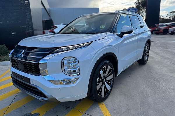 2025 Mitsubishi Outlander Exceed Tourer ZM