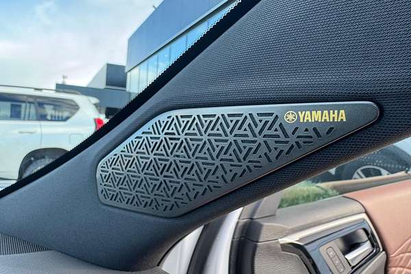 2025 Mitsubishi Outlander Exceed Tourer ZM