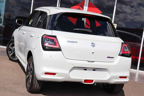 2025 Suzuki Swift Hybrid GLX UZ