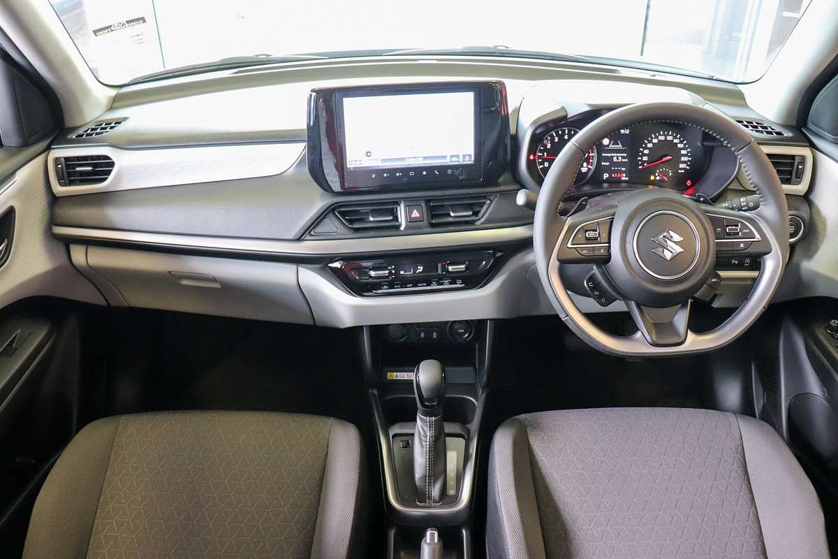 2025 Suzuki Swift Hybrid GLX UZ