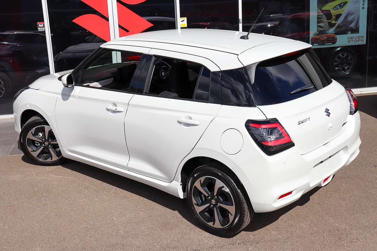 2025 Suzuki Swift Hybrid GLX UZ