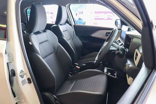 2025 Suzuki Swift Hybrid GLX UZ